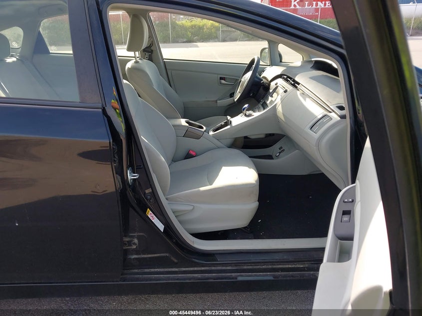 2013 Toyota Prius VIN JTDKN3DU8D1732837 IAAI salvage auction — SIDE, Salvage Title, sold $525 on 2026-07-30 (photo 5)