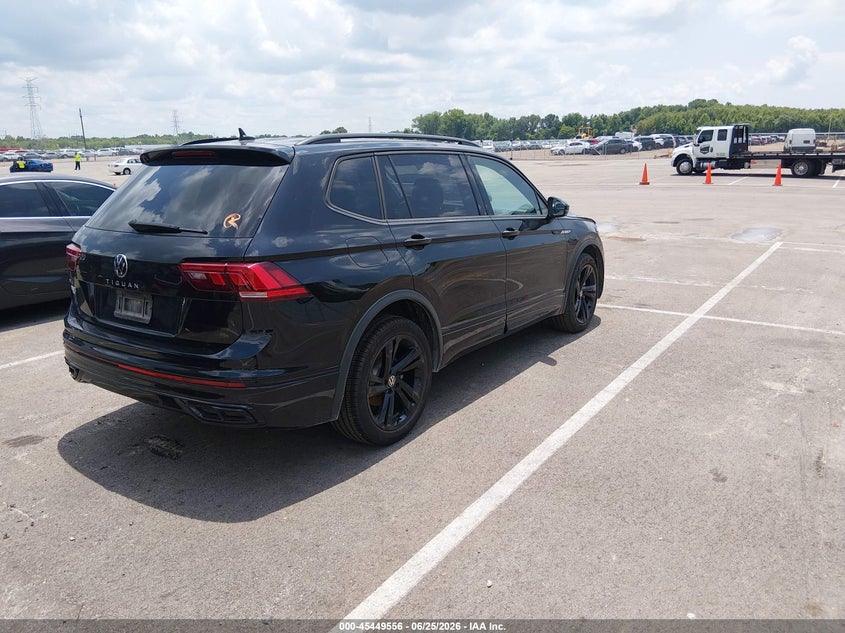 2024 Volkswagen Tiguan VIN 3VVCB7AX5RM223206 IAAI salvage auction — STORM DAMAGE, Clear (Tennessee), sold $7,600 on 2026-07-28 (photo 4)