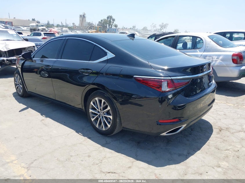 2025 Lexus ES VIN 58ACZ1B19SU218694 IAAI salvage auction — LEFT FRONT, Salvage Title, sold $15,300 on 2026-07-29 (photo 3)