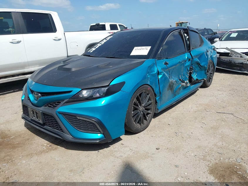 2024 Toyota Camry VIN 4T1G11AK5RU877585 IAAI salvage auction — LEFT SIDE, Salvage Title, sold $8,300 on 2026-08-26 (photo 2)