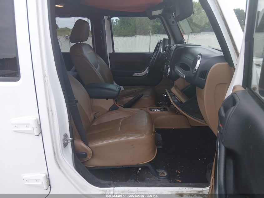 2013 Jeep Wrangler / VIN 1C4HJWEG6DL557573 IAAI salvage auction — FRONT END, Salvage Title, sold $4,250 on 2026-07-25 (photo 5)