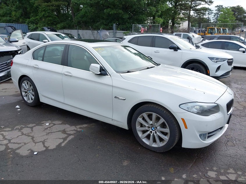 2013 BMW 5er VIN WBAXH5C56DD107299 IAAI salvage auction — UNKNOWN, Mv-907A (New York), sold $1,250 on 2026-07-28 (photo 1)