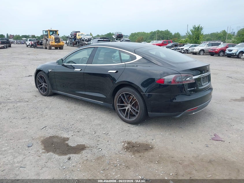 2015 Tesla Model s VIN 5YJSA1H26FF093988 IAAI salvage auction — NORMAL WEAR, Clear (Pennsylvania), sold $3,350 on 2026-07-17 (photo 3)