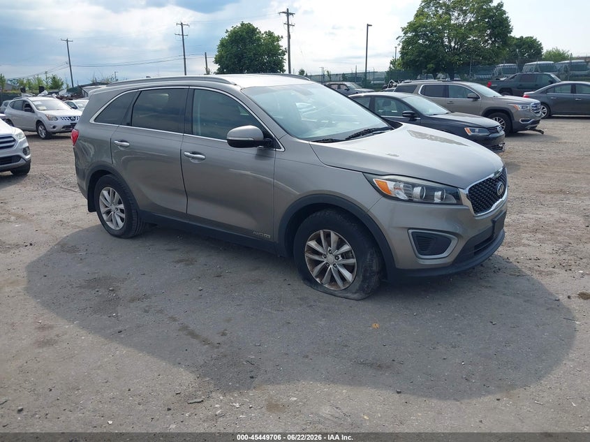 2016 Kia Sorento VIN 5XYPGDA51GG172053 IAAI salvage auction — NORMAL WEAR, Clear (Pennsylvania), sold $2,100 on 2026-07-31 (photo 1)