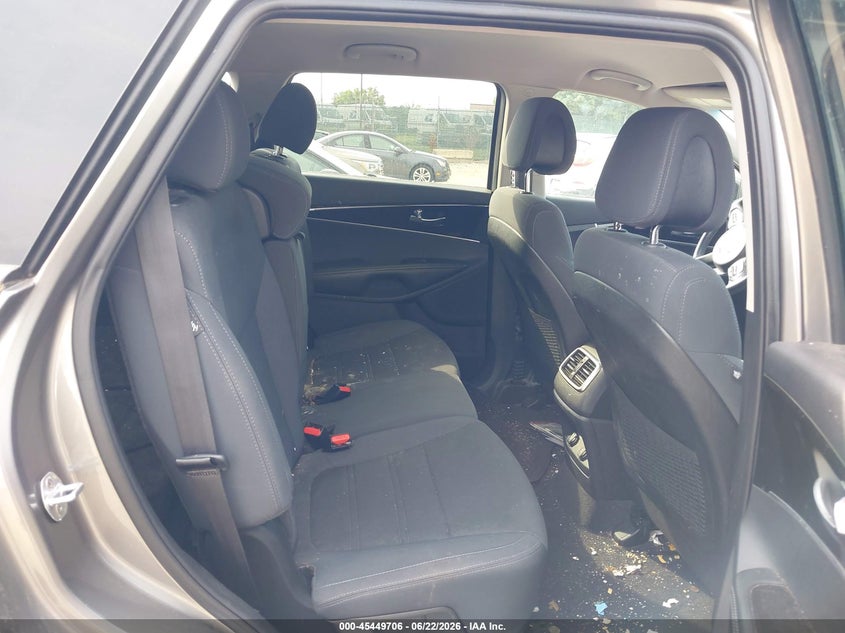 2016 Kia Sorento VIN 5XYPGDA51GG172053 IAAI salvage auction — NORMAL WEAR, Clear (Pennsylvania), sold $2,100 on 2026-07-31 (photo 8)