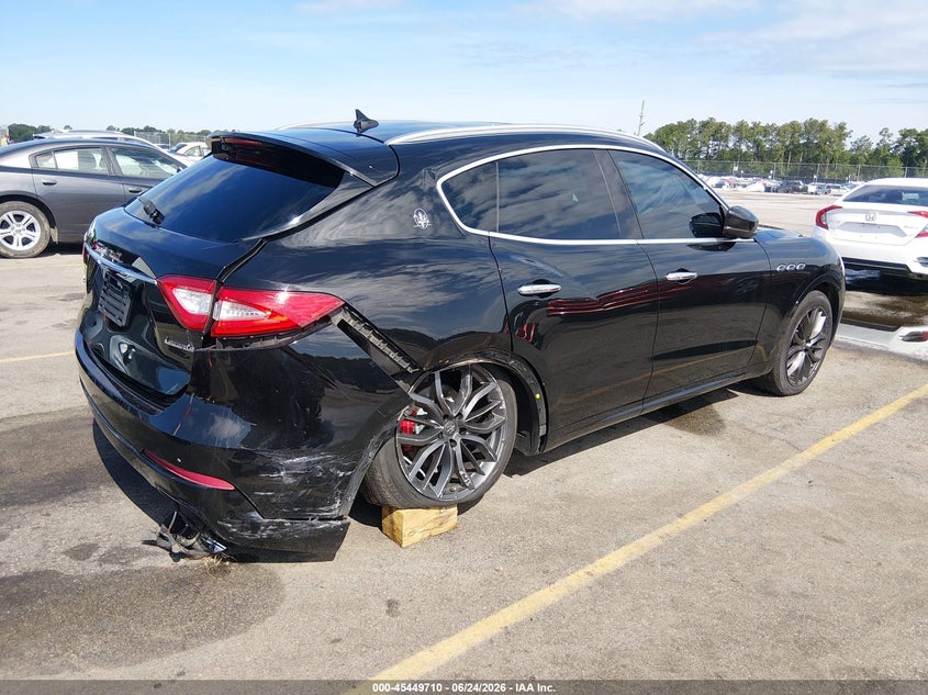 2019 Maserati Levante VIN ZN661XUA8KX309727 IAAI salvage auction — REAR END, Salvage Title, sold $4,950 on 2026-08-08 (photo 4)