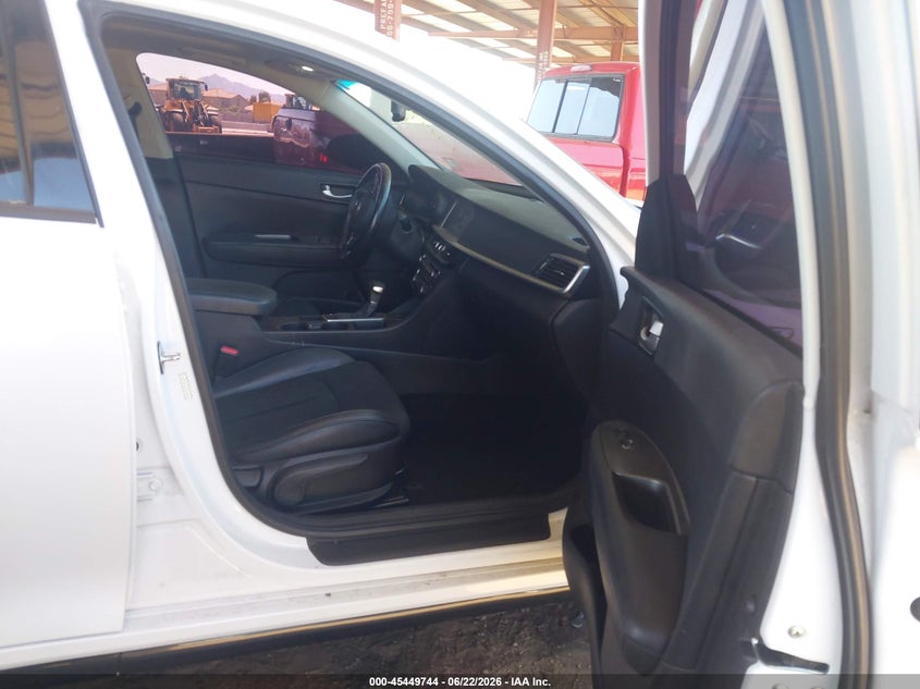 2019 Kia Optima VIN 5XXGT4L34KG365981 IAAI salvage auction — NORMAL WEAR, Clear-Dealer Only (Arizona), sold $2,125 on 2026-07-14 (photo 5)