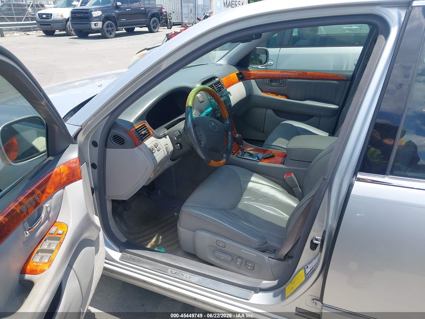 2005 Lexus Ls VIN JTHBN36F355011400 IAAI salvage auction — NORMAL WEAR, Clear-Dealer Only (North Carolina), sold $875 on 2026-07-20 (photo 5)