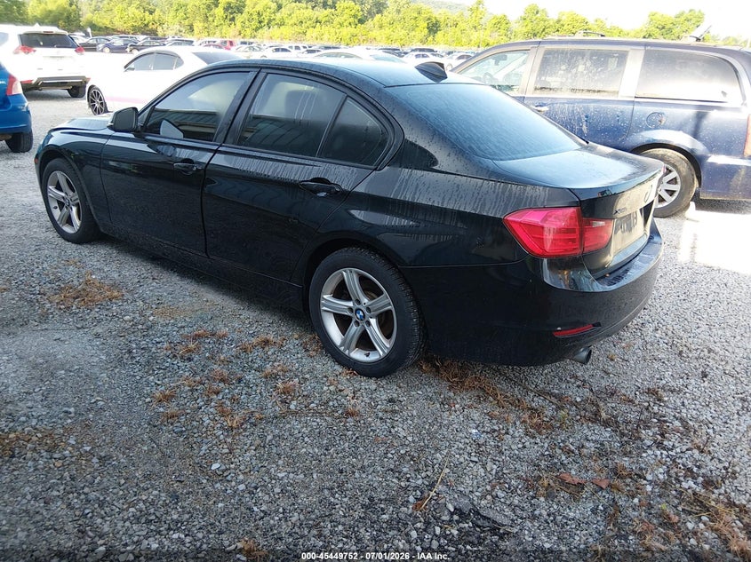 2015 BMW 3er VIN WBA3C3C5XFK202206 IAAI salvage auction — NORMAL WEAR, Original (Kentucky), sold $725 on 2026-07-27 (photo 3)