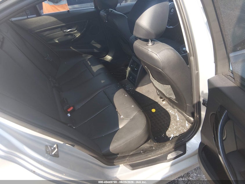 2013 BMW 3er VIN WBA3C1C56DF443559 IAAI salvage auction — NORMAL WEAR, Clear (Tennessee), sold $500 on 2026-07-30 (photo 8)