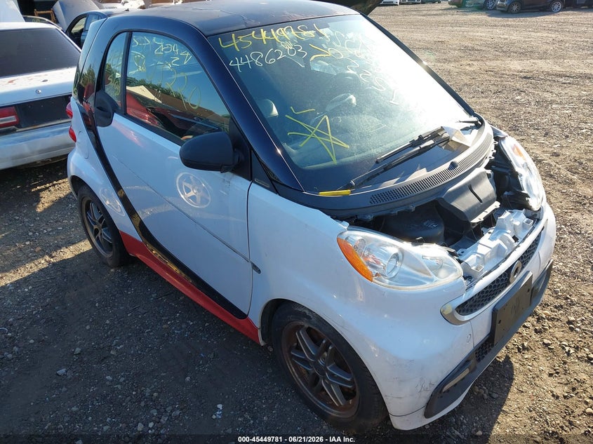 2015 Smart Fortwo VIN WMEEJ3BA9FK815578 IAAI salvage auction — FRONT & REAR, Bill Of Sale (New York), sold $600 on 2026-07-07 (photo 1)