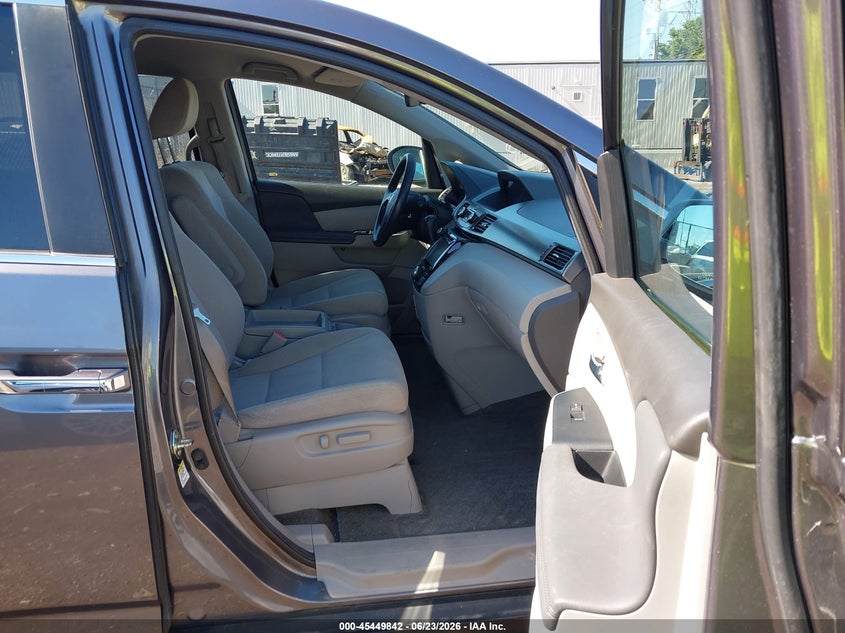 2014 Honda Odyssey VIN 5FNRL5H44EB075618 IAAI salvage auction — SIDE, Salvage (Ohio), sold $4,450 on 2026-07-10 (photo 5)