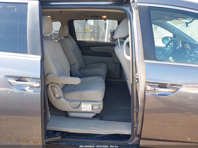 2014 Honda Odyssey VIN 5FNRL5H44EB075618 IAAI salvage auction — SIDE, Salvage (Ohio), sold $4,450 on 2026-07-10 (photo 8)