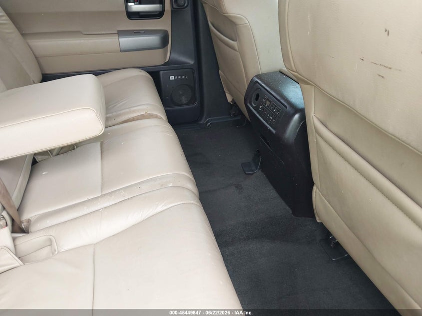 2015 Toyota Sequoia VIN 5TDKY5G12FS059666 IAAI salvage auction — NORMAL WEAR, Repossession Paperwork (Georgia), sold $4,100 on 2026-07-29 (photo 8)