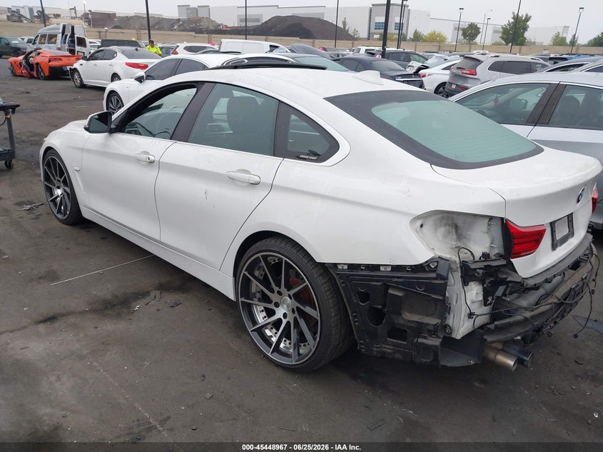 2019 BMW 4er VIN WBA4J1C55KBM14942 IAAI salvage auction — REAR END, Salvage Title, sold $3,650 on 2026-07-17 (photo 3)