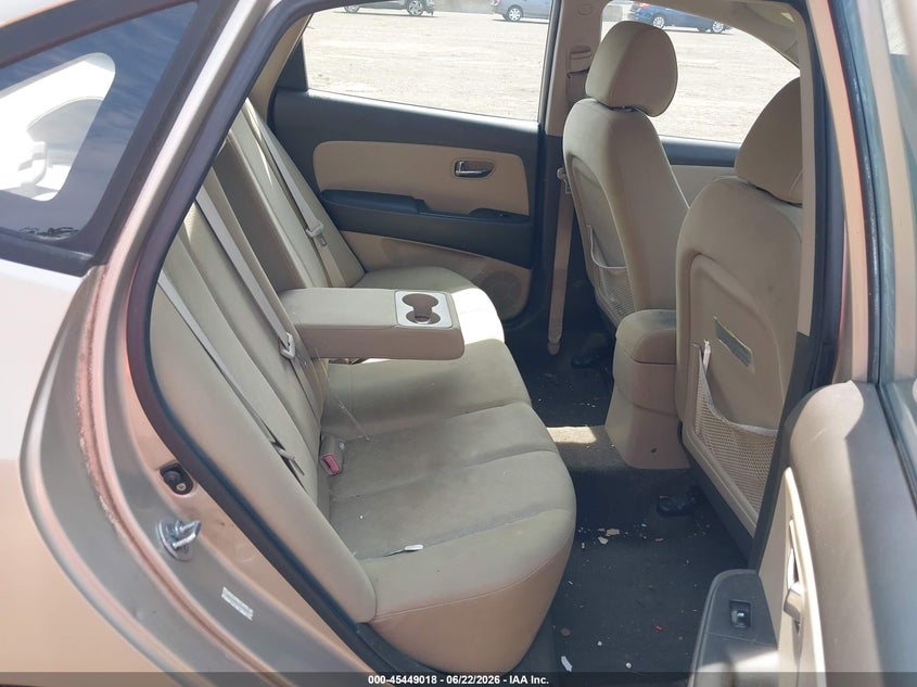 2010 Hyundai Elantra VIN KMHDU4AD5AU975680 IAAI salvage auction — NORMAL WEAR, Clear (Maryland), sold $300 on 2026-07-29 (photo 8)