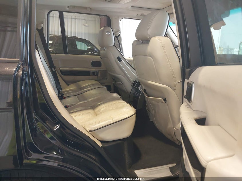 2011 Land rover RANGE ROVER VIN SALMF1E41BA335145 IAAI salvage auction — NORMAL WEAR, Clear (Utah), sold $275 on 2026-07-29 (photo 8)