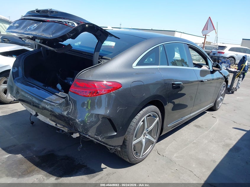 2024 Mercedes-benz VIN W1KEG2BB7RF053757 IAAI salvage auction — REAR END, Salvage Title, sold $6,900 on 2026-07-22 (photo 4)
