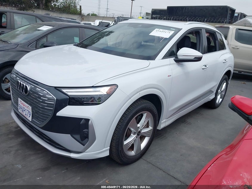 2023 Audi Q4 e-tron VIN WA1K2BFZ0PP058920 IAAI salvage auction — SIDE, Salvage Title, sold $13,100 on 2026-08-21 (photo 2)