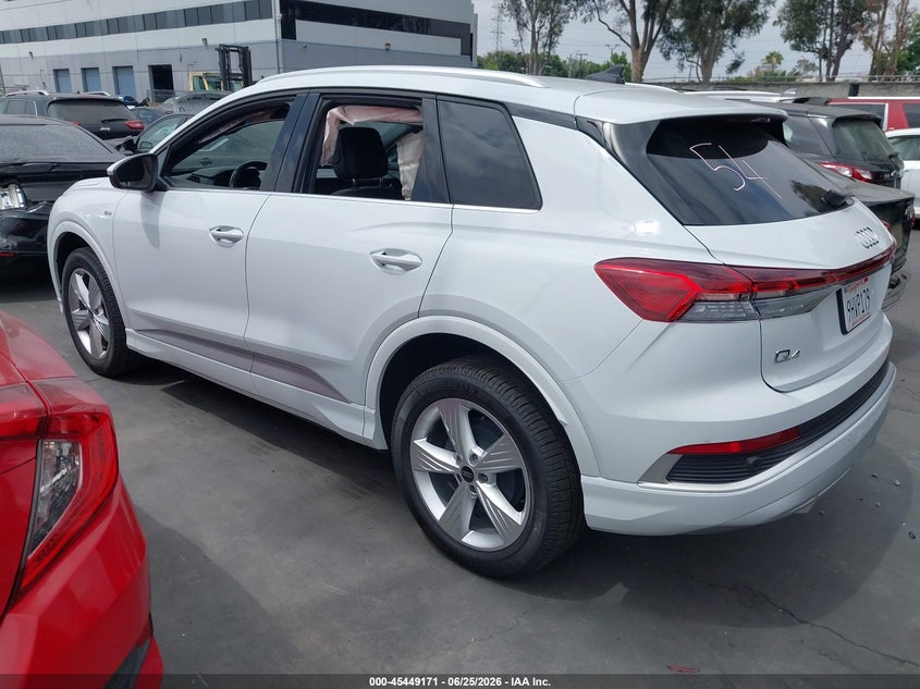 2023 Audi Q4 e-tron VIN WA1K2BFZ0PP058920 IAAI salvage auction — SIDE, Salvage Title, sold $13,100 on 2026-08-21 (photo 3)