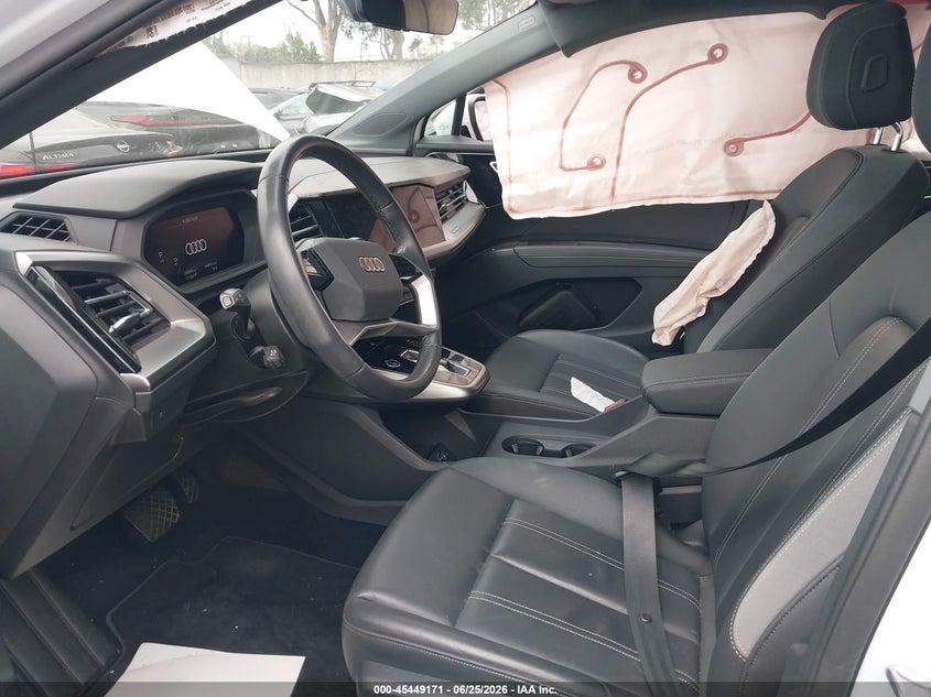 2023 Audi Q4 e-tron VIN WA1K2BFZ0PP058920 IAAI salvage auction — SIDE, Salvage Title, sold $13,100 on 2026-08-21 (photo 5)