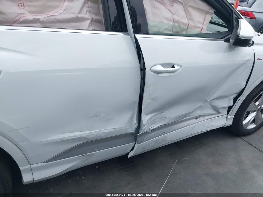 2023 Audi Q4 e-tron VIN WA1K2BFZ0PP058920 IAAI salvage auction — SIDE, Salvage Title, sold $13,100 on 2026-08-21 (photo 6)