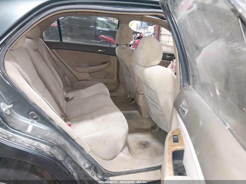 2004 Honda Accord VIN JHMCM55614C023978 IAAI salvage auction — ROLLOVER, Salvage (Idaho), sold $100 on 2026-07-24 (photo 8)
