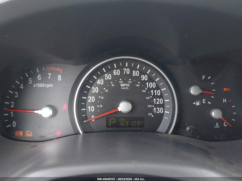 2014 Kia SEDONA VIN KNDMG4C70E6553765 IAAI salvage auction — NORMAL WEAR, Salvage Title, sold $575 on 2026-08-23 (photo 7)