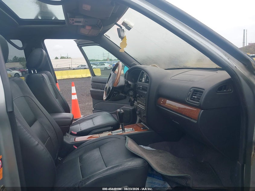2001 Infiniti Qx4 VIN JNRDR09Y51W214965 IAAI salvage auction — NORMAL WEAR, Clear (New York), sold $425 on 2026-07-14 (photo 5)