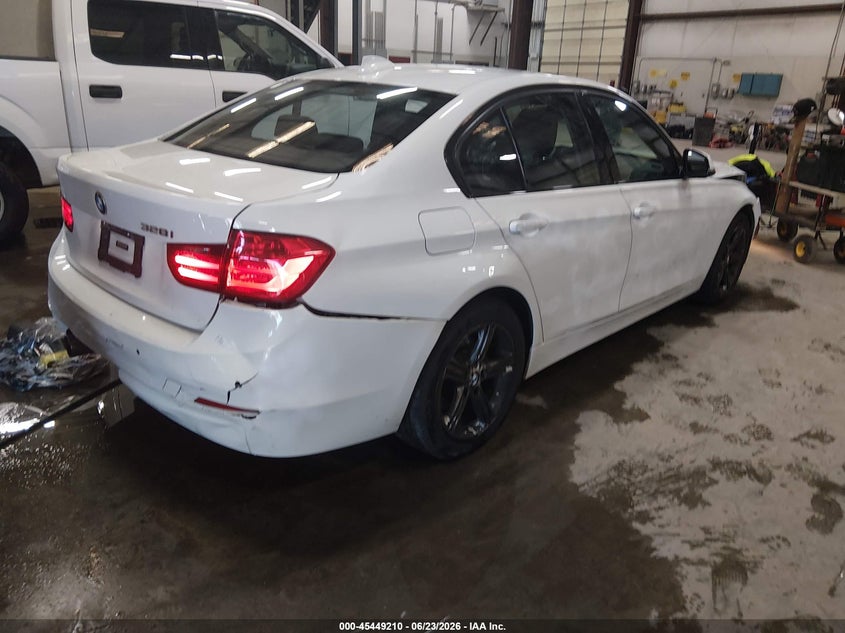 2015 BMW VIN WBA3C1C57FP851601 IAAI salvage auction — FRONT END, Salvage Title, sold $675 on 2026-08-21 (photo 4)