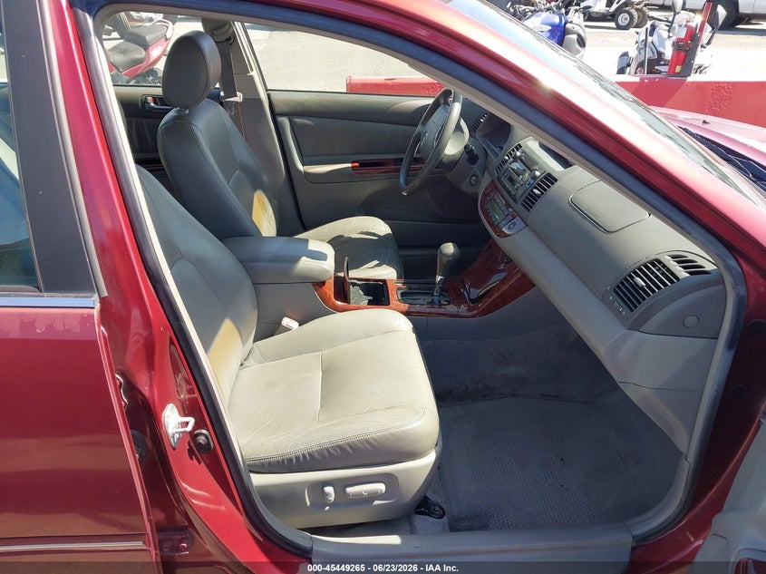 2005 Toyota Camry VIN JTDBF32K650162438 IAAI salvage auction — REAR END, Salvage (California), sold $350 on 2026-07-09 (photo 5)