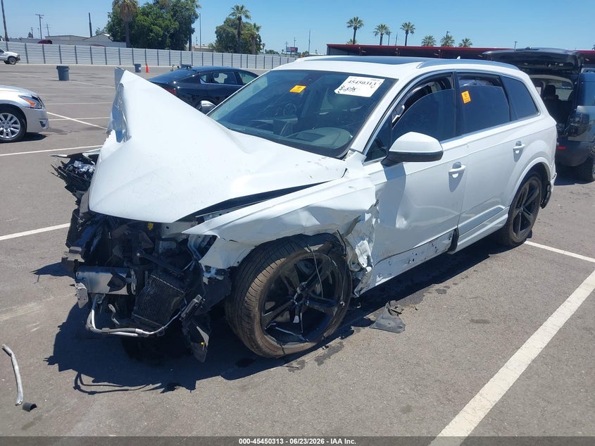 2019 Audi Q7 VIN WA1VAAF75KD004080 IAAI salvage auction — BIOHAZARD/CHEMICAL, Salvage Title, sold $1,650 on 2026-07-21 (photo 2)