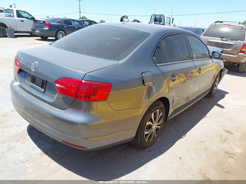 2014 Volkswagen Jetta VIN 3VW2K7AJ9EM314069 IAAI salvage auction — NORMAL WEAR, Salvage (California), sold $375 on 2026-07-09 (photo 4)