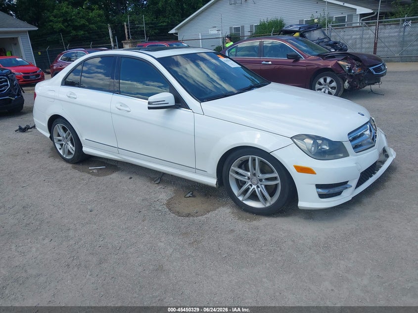 2013 Mercedes-benz C-klasse VIN WDDGF8AB6DA774139 IAAI salvage auction — FRONT END, Salvage (Ohio), sold $775 on 2026-07-27 (photo 1)