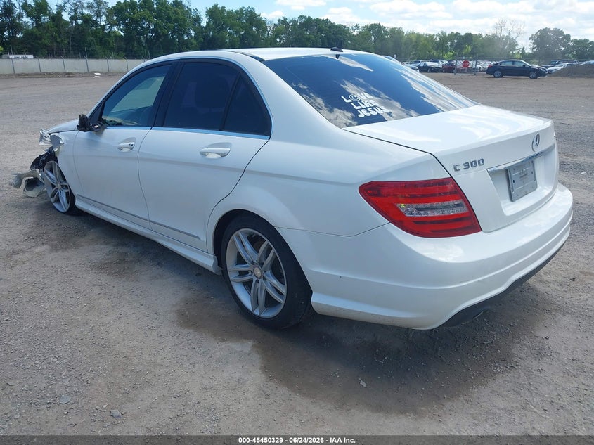 2013 Mercedes-benz C-klasse VIN WDDGF8AB6DA774139 IAAI salvage auction — FRONT END, Salvage (Ohio), sold $775 on 2026-07-27 (photo 3)