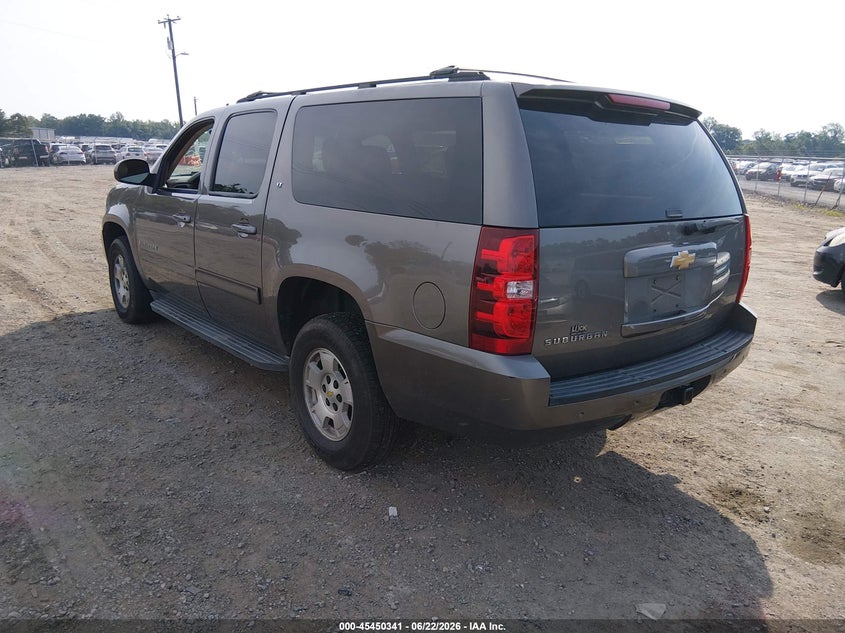 2013 Chevrolet Suburban VIN 1GNSKJE71DR267011 IAAI salvage auction — NORMAL WEAR, Clear (Virginia), sold $875 on 2026-07-18 (photo 3)
