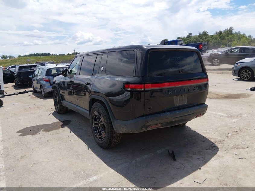 2026 Rivian R1s VIN 7PDSGCBA3TN079143 IAAI salvage auction — FRONT END, Salvage (Vermont), sold $31,350 on 2026-08-06 (photo 3)