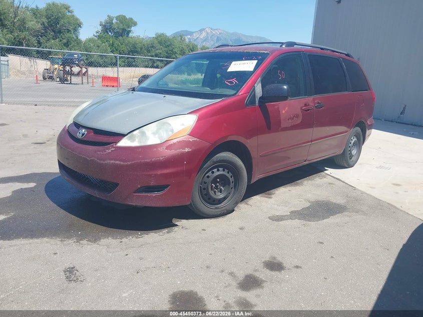 2007 Toyota Sienna VIN 5TDZK23C77S043244 IAAI salvage auction — NORMAL WEAR, Clear (Utah), sold $350 on 2026-07-16 (photo 2)