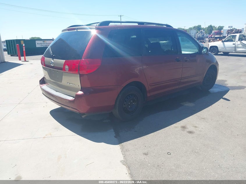 2007 Toyota Sienna VIN 5TDZK23C77S043244 IAAI salvage auction — NORMAL WEAR, Clear (Utah), sold $350 on 2026-07-16 (photo 4)
