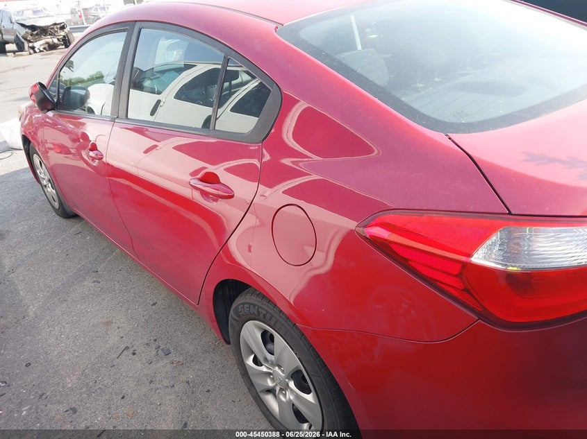 2016 Kia Forte VIN KNAFK4A65G5589328 IAAI salvage auction — NORMAL WEAR, Salvage Rebuilt (North Carolina), sold $650 on 2026-07-20 (photo 3)