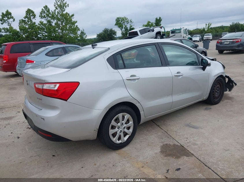 2014 Kia Rio VIN KNADN4A3XE6330684 IAAI salvage auction — NORMAL WEAR, Clear (Missouri), sold $275 on 2026-07-28 (photo 4)