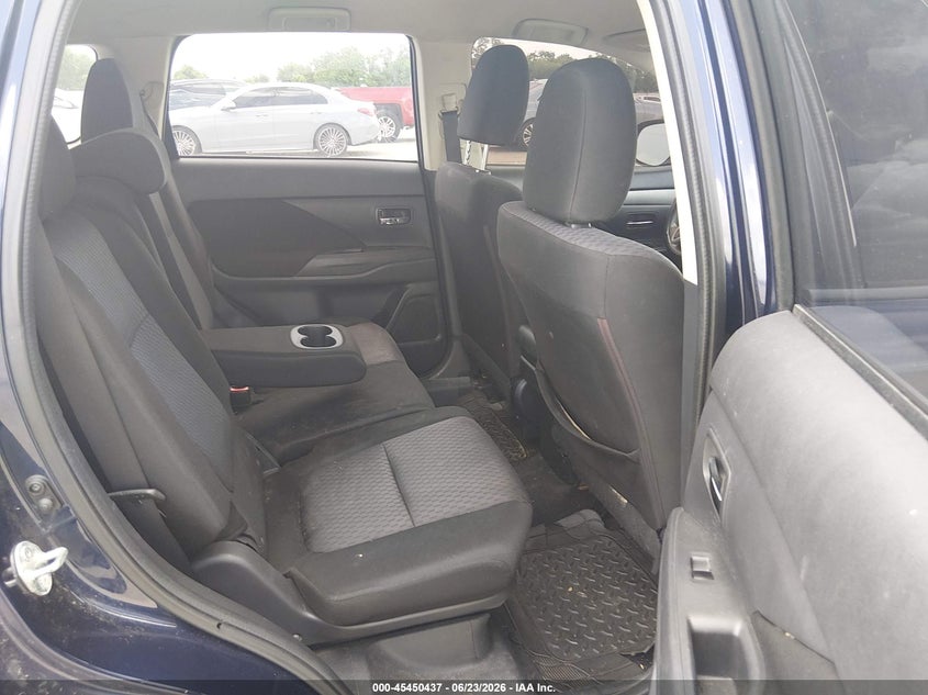 2014 Mitsubishi Outlander VIN JA4AD2A35EZ017211 IAAI salvage auction — NORMAL WEAR, Clear (Montana), sold $625 on 2026-07-17 (photo 8)