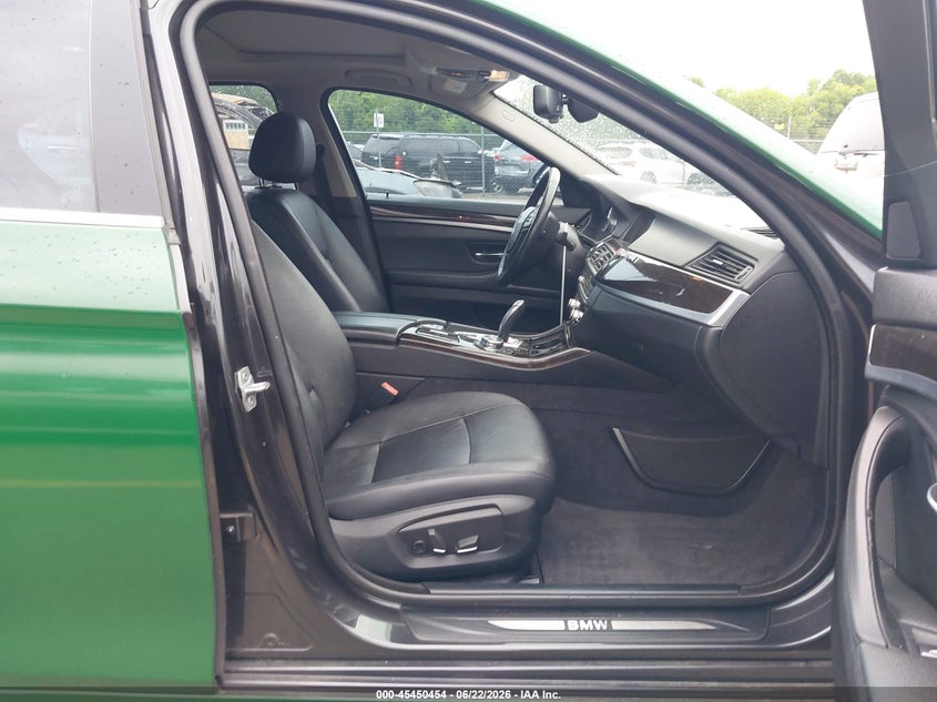 2014 BMW 5er VIN WBA5B3C5XED532278 IAAI salvage auction — NORMAL WEAR, Clear (Connecticut), sold $2,700 on 2026-07-09 (photo 5)