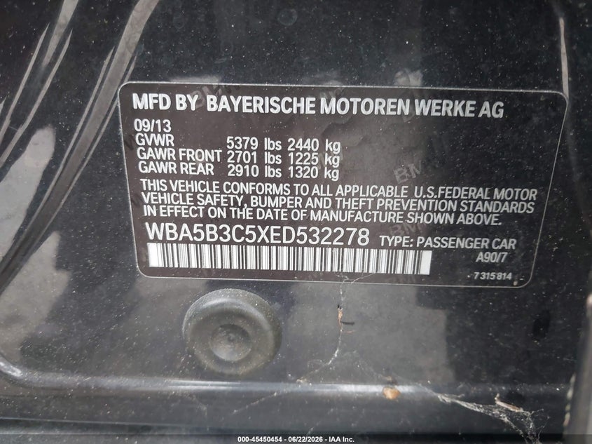 2014 BMW 5er VIN WBA5B3C5XED532278 IAAI salvage auction — NORMAL WEAR, Clear (Connecticut), sold $2,700 on 2026-07-09 (photo 9)
