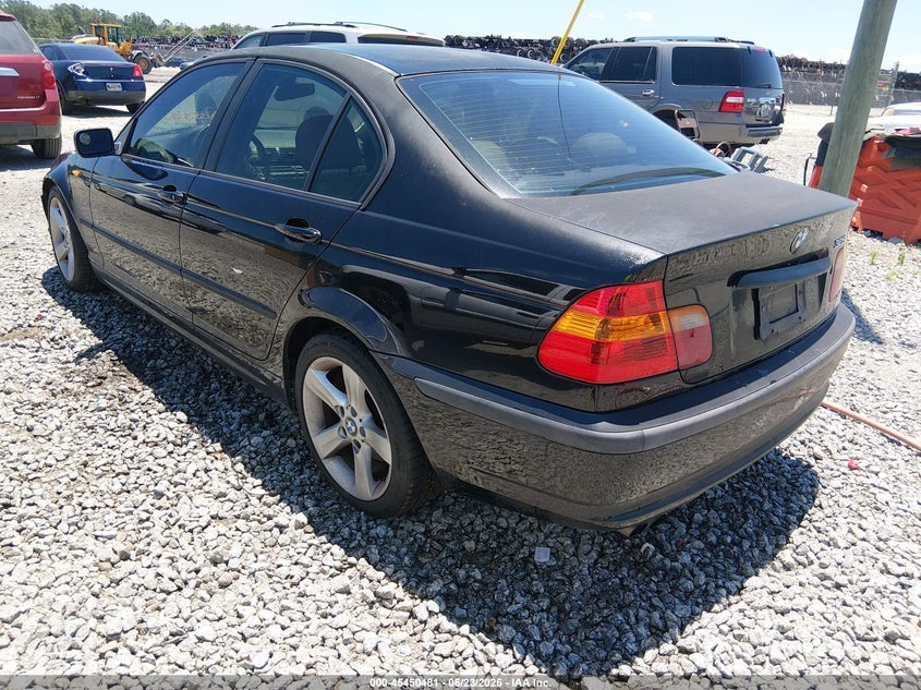 2005 BMW 3 series VIN WBAEV33475KL64917 IAAI salvage auction — NORMAL WEAR, Repossession Paperwork (Georgia), sold $550 on 2026-07-31 (photo 3)