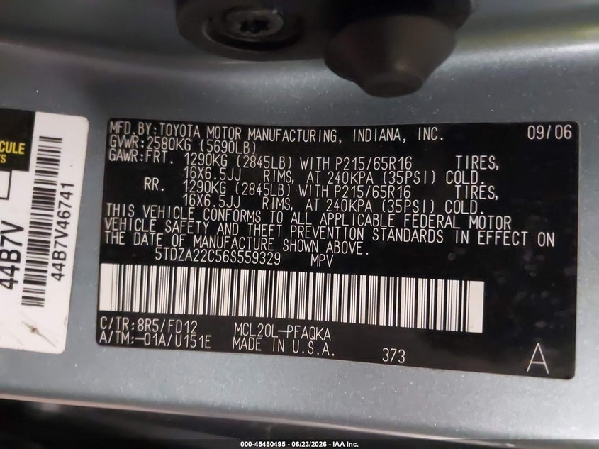 2006 Toyota Sienna VIN 5TDZA22C56S559329 IAAI salvage auction — NORMAL WEAR, Clear (Minnesota), sold $425 on 2026-07-29 (photo 9)
