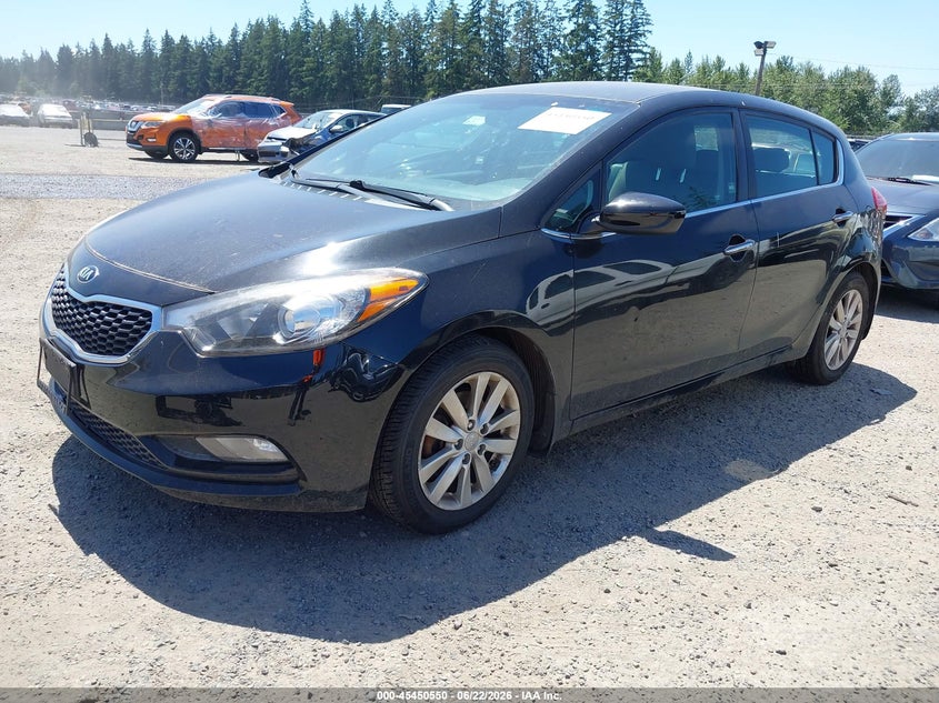 2015 Kia Forte VIN KNAFX5A8XF5300290 IAAI salvage auction — NORMAL WEAR, Clear (Washington), sold $450 on 2026-07-22 (photo 2)