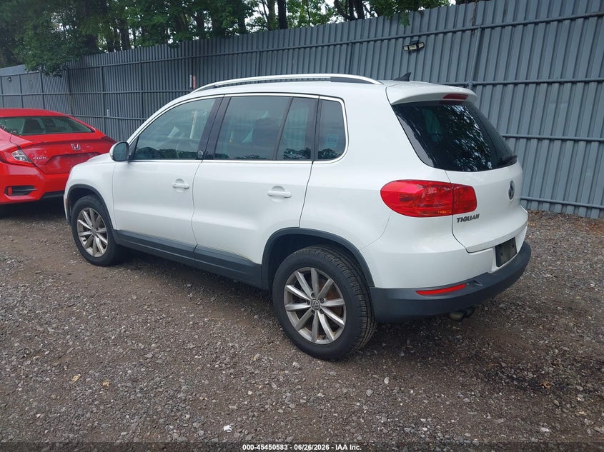 2017 Volkswagen Tiguan VIN WVGSV7AX0HK031372 IAAI salvage auction — NORMAL WEAR, Clear (New Jersey), sold $2,075 on 2026-07-22 (photo 3)