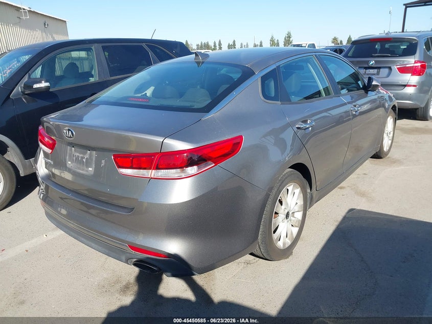 2016 Kia Optima VIN 5XXGT4L38GG069157 IAAI salvage auction — NORMAL WEAR, Clear - Dealer Only (California), sold $1,125 on 2026-07-14 (photo 4)