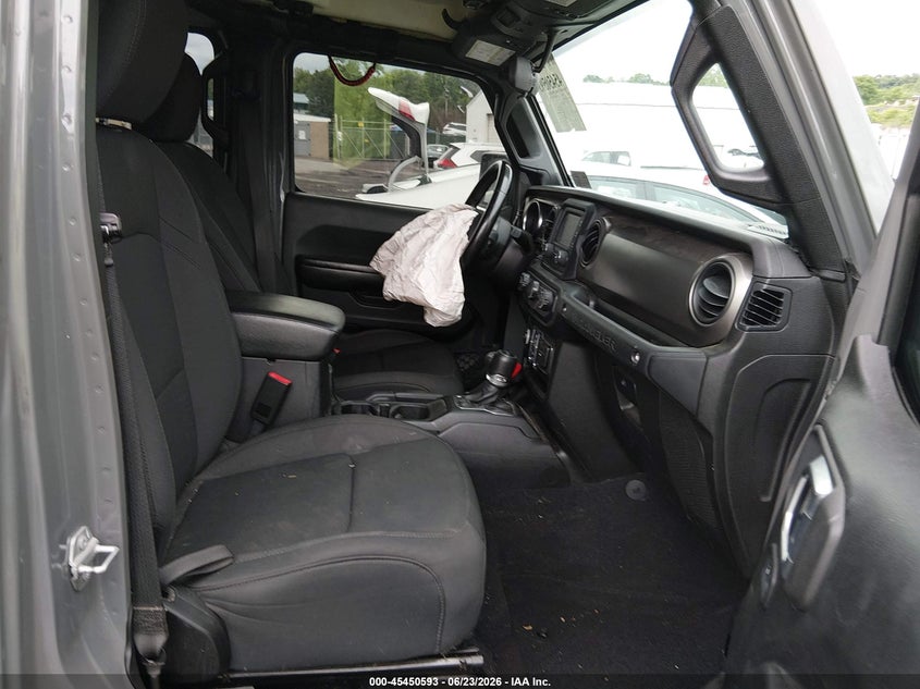 2020 Jeep Wrangler / VIN 1C4HJXDN4LW279095 IAAI salvage auction — RIGHT FRONT, Salvage Title, sold $10,100 on 2026-08-01 (photo 5)
